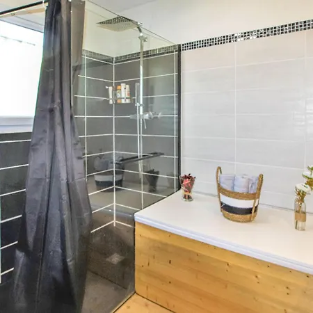 Nice In With Kitchen Holiday home *